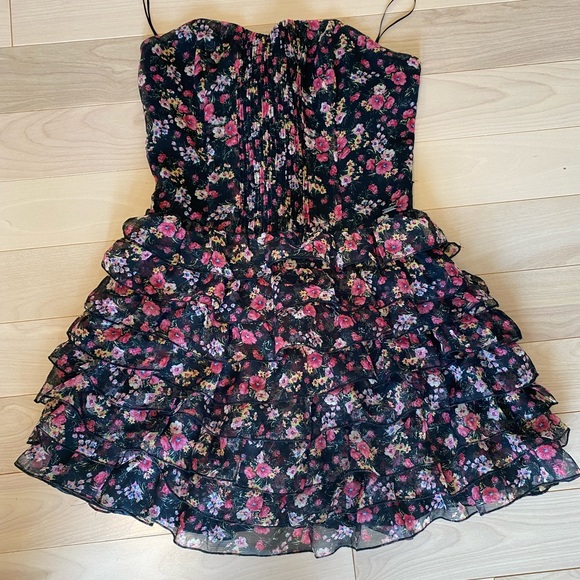 Guess floral dress - Picture 1 of 4